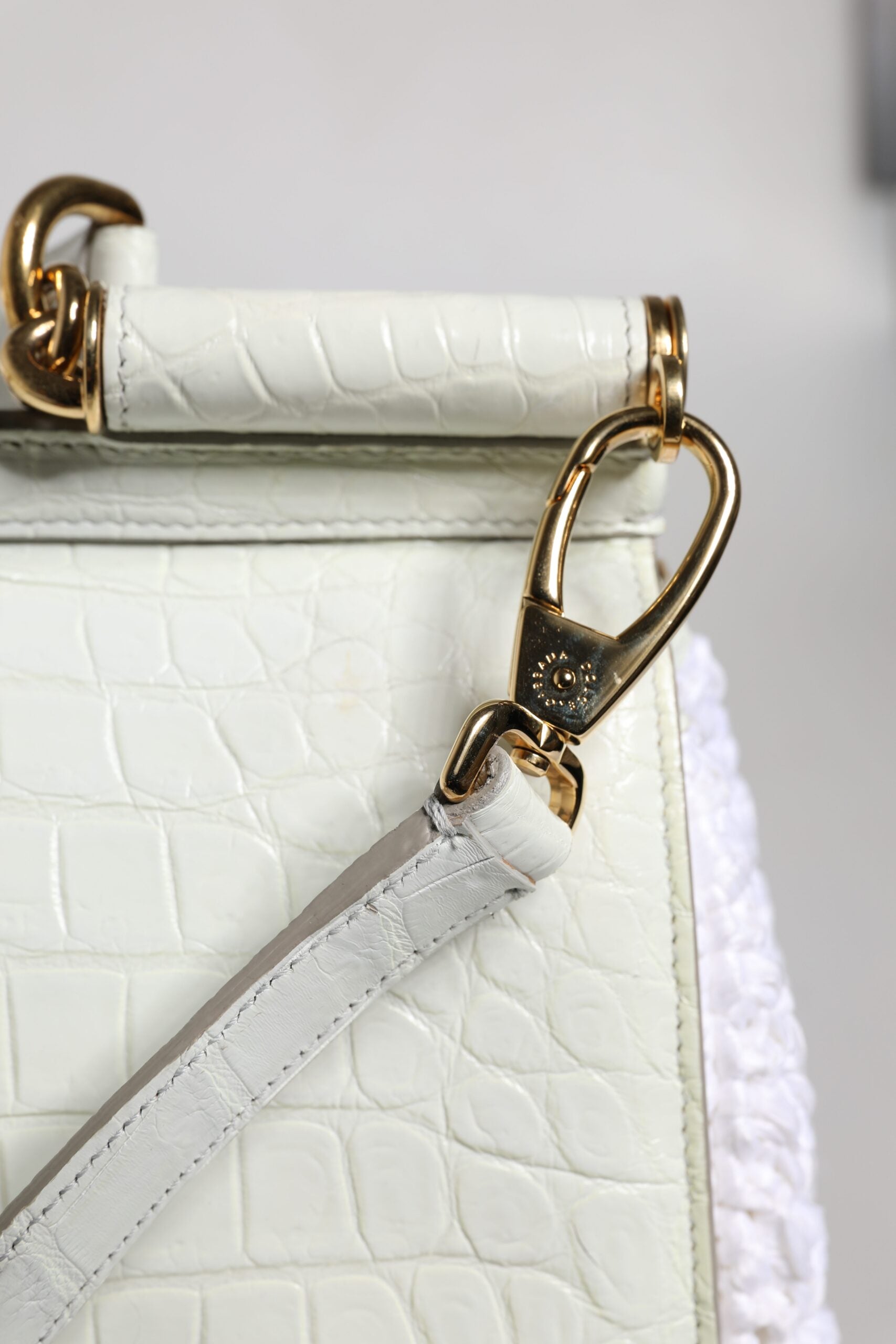 Dolce & Gabbana Beyaz Rafia Deri Üst Saplı Omuz Çantası